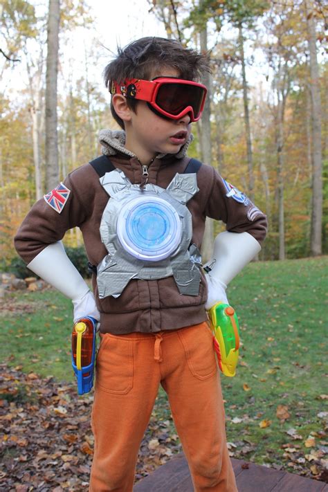 tracer costume